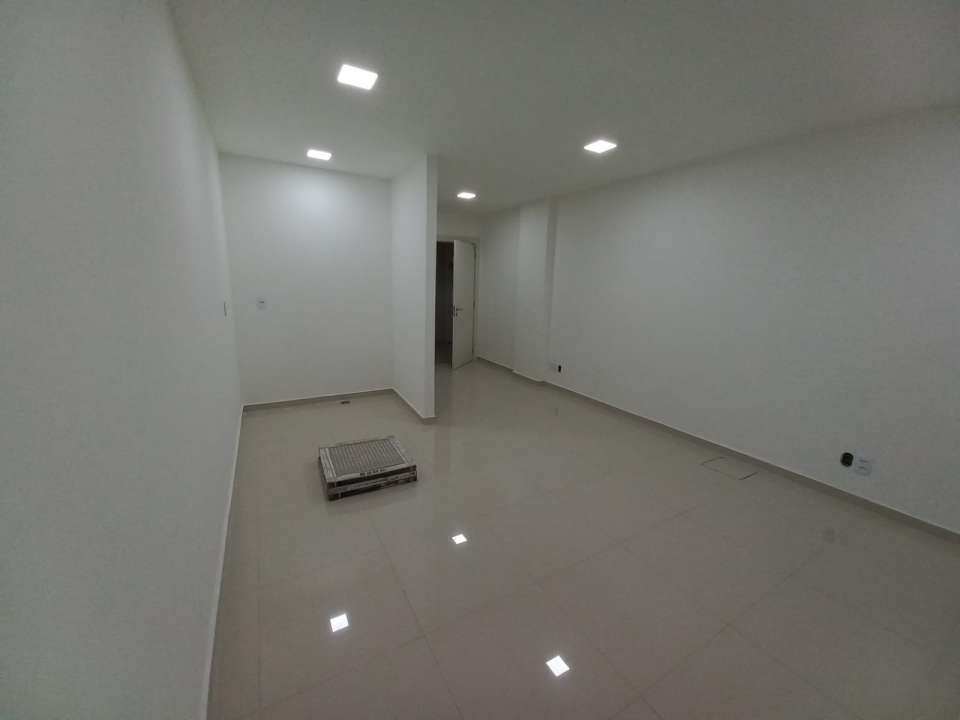 Conheça Sala Comercial 30m² para alugar Avenida Almirante Júlio de Sá Bierrenbach, Jacarepaguá, Rio de Janeiro - R$ 1.000 - BSD751 - 8 8