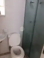 Conheça Banheiro de Empregada do imóvel - Apartamento para alugar Avenida dos Flamboyants, Barra da Tijuca, Rio de Janeiro - R$ 6.400 - BSD218 - 29 Banheiro de Empregada - 29