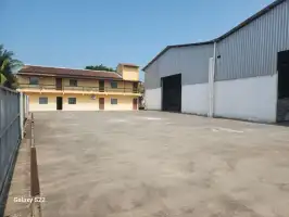 Conheça Galpão 2500m² para venda e aluguel Avenida Juiz de Fora S/N, Lagomar, Macaé - R$ 30.000 - BSD763 - 4 4