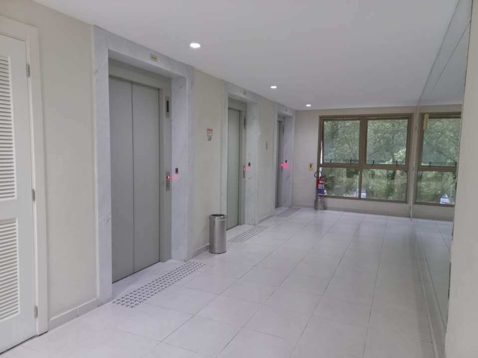 Conheça Sala Comercial 30m² para alugar Avenida Almirante Júlio de Sá Bierrenbach, Jacarepaguá, Rio de Janeiro - R$ 1.000 - ADM206 - 8 8