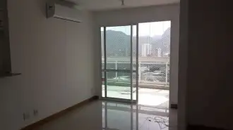 Conheça Apartamento para alugar Avenida Jaime Poggi, Jacarepaguá, Rio de Janeiro - R$ 2.300 - ADM119 - 1 1