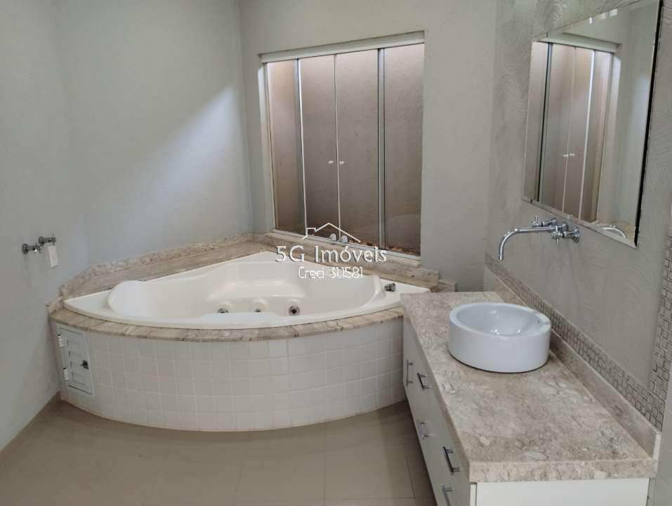 Conheça Lindo Sobrado no Condomínio Damha III - 431 - 21 21