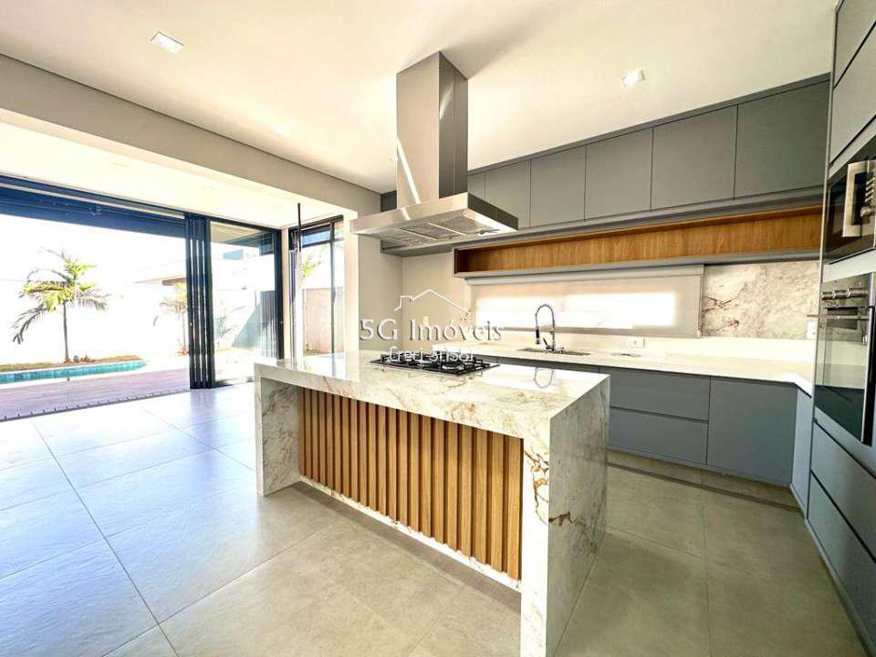 Conheça Linda Casa no Quinta do Golfe Jardins - 468 - 14 14