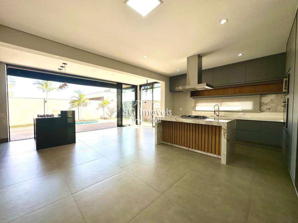 Conheça Linda Casa no Quinta do Golfe Jardins - 468 - 24 24