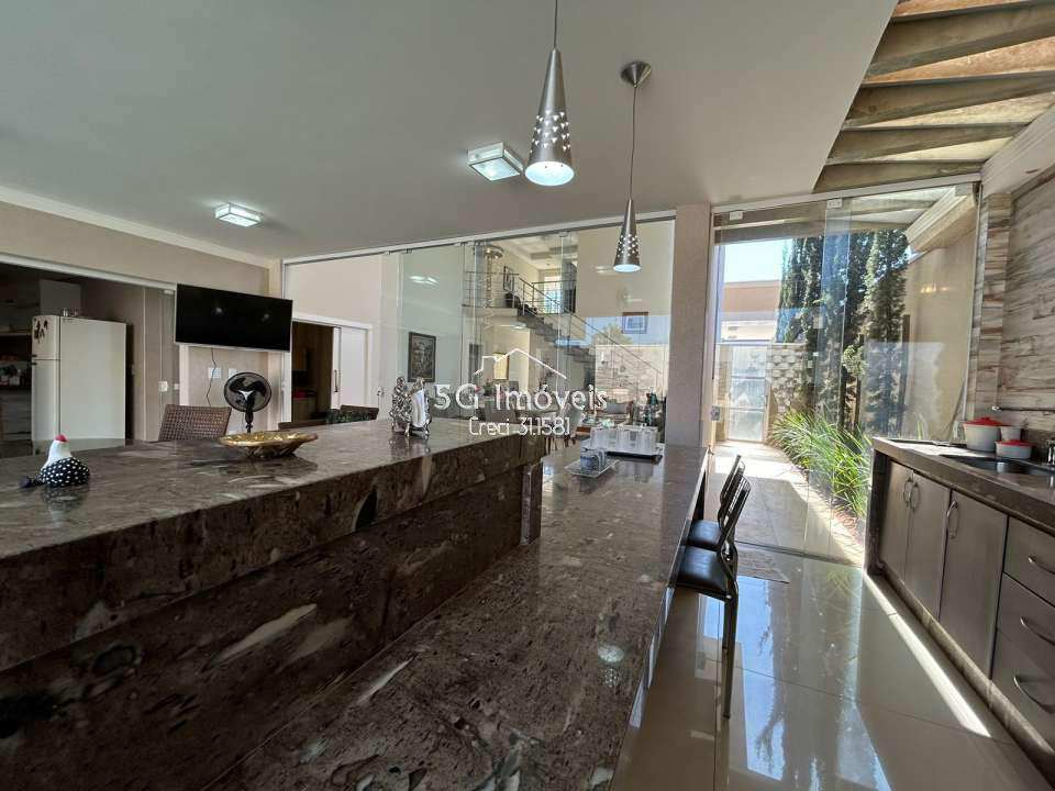 Conheça CASA SOBRADO NO ECO VILLAGE II - 524 - 11 11