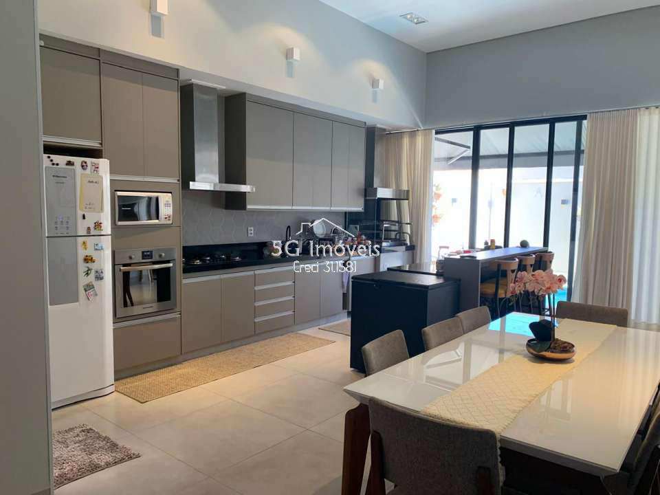 Conheça CASA NO VILLAGE LA MONTAGNE - 543 - 6 6