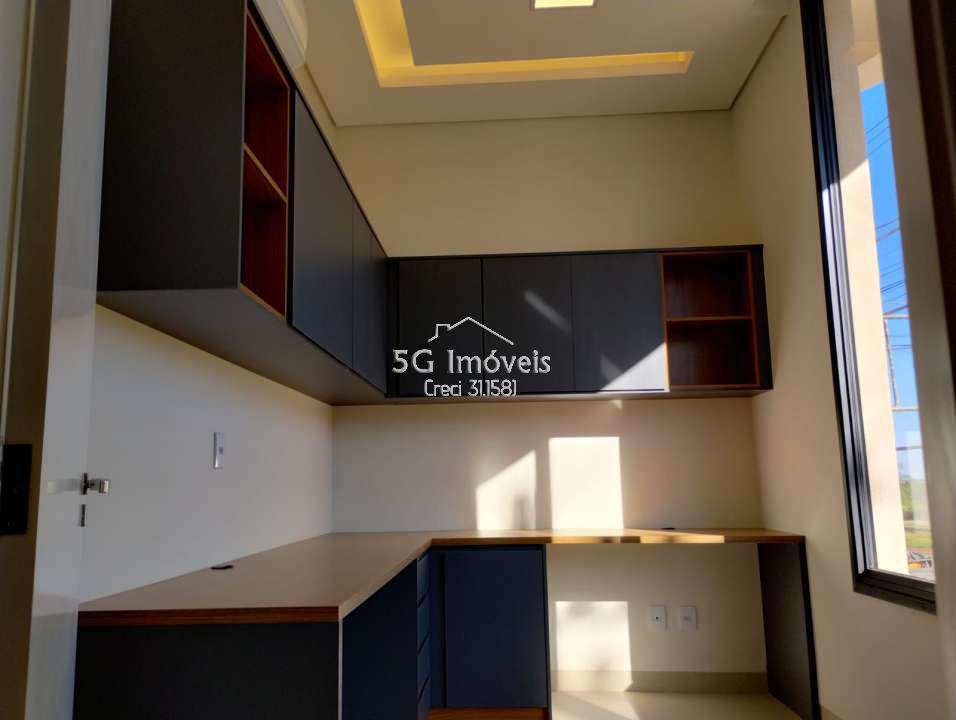 Conheça Casa no Condomínio Damha VI - 556 - 2 2