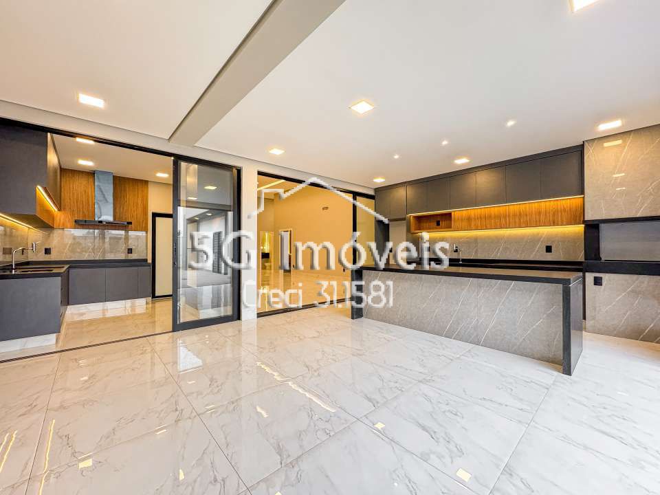 Conheça Linda casa no condomínio Village La Montagne - 587 - 5 5