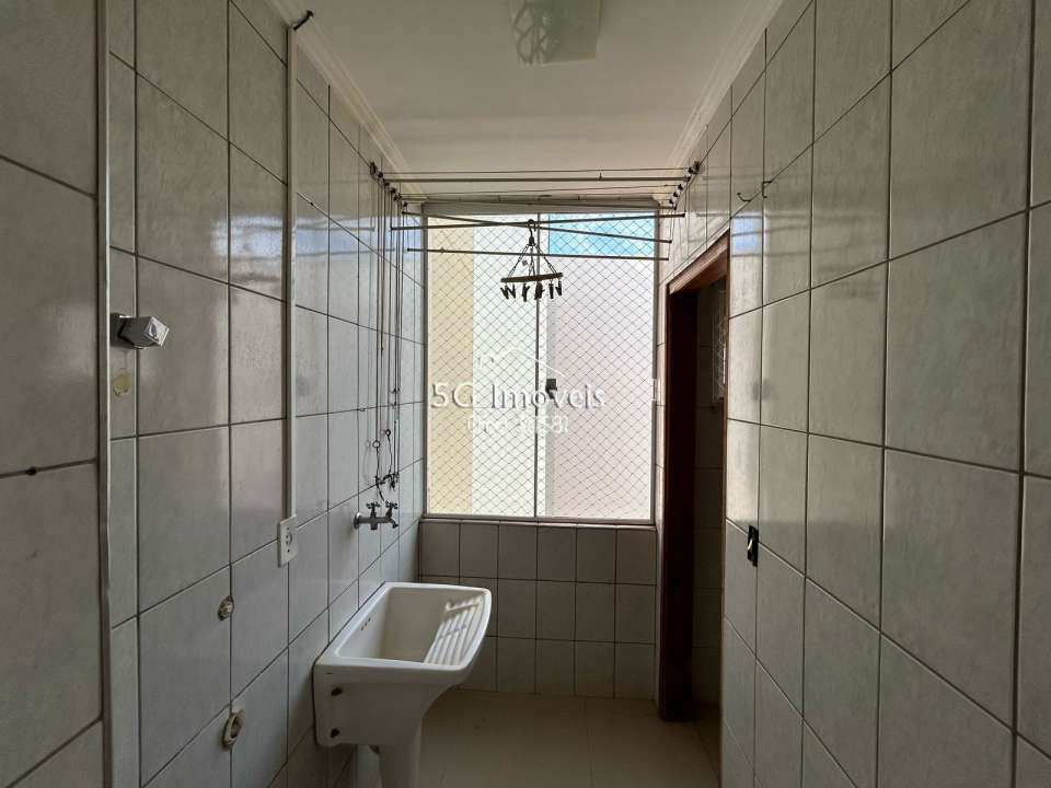 Conheça Ed. West Plaza com elevador - 652 - 11 11