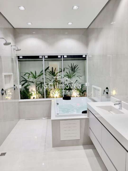Conheça QUINTA LAGO 1 CASA NOVA - 656 - 17 17