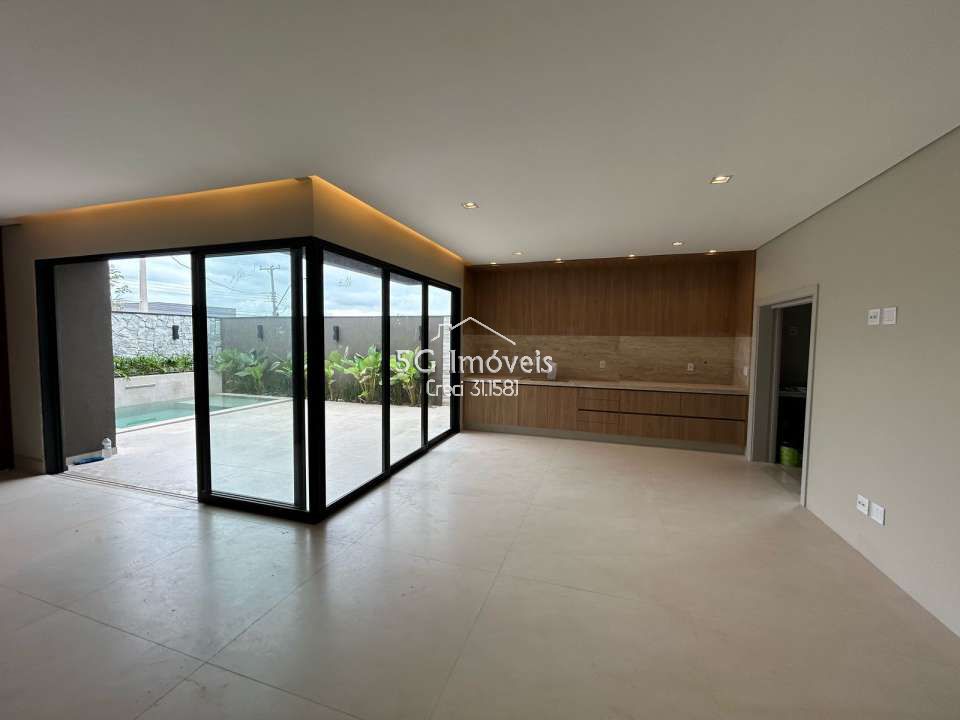 Conheça Linda Casa Village La Montagne - 667 - 10 10
