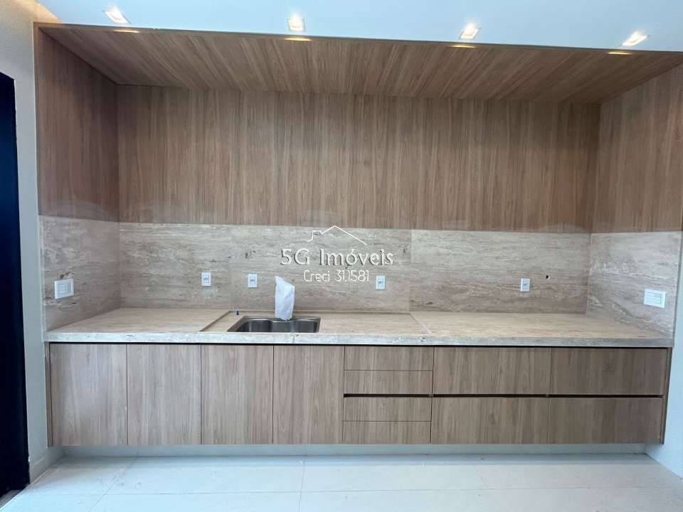 Conheça Linda Casa Village La Montagne - 667 - 13 13