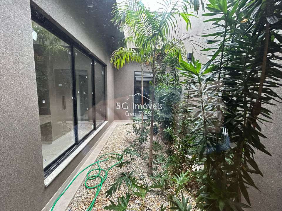 Conheça Linda Casa Village La Montagne - 667 - 26 26