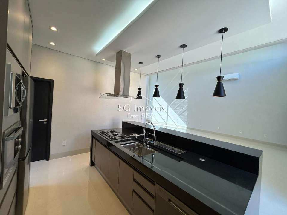 Conheça Linda casa Village La Montagne - 669 - 7 7