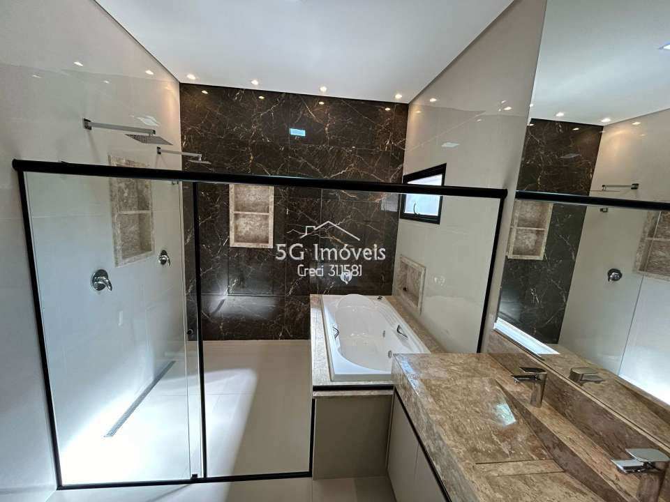 Conheça Linda casa Village La Montagne - 669 - 18 18