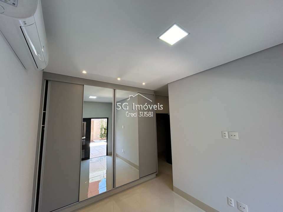 Conheça Linda casa Village La Montagne - 669 - 22 22
