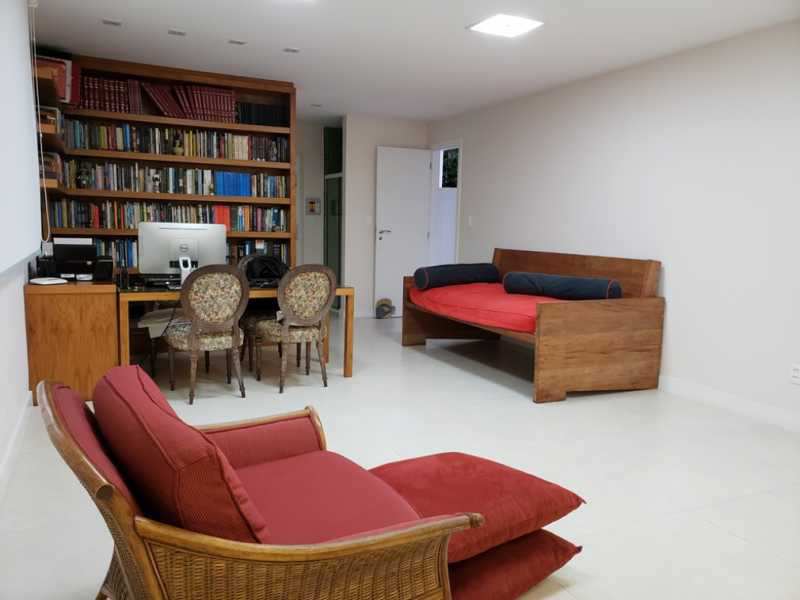 Casa à venda com 4 quartos, 387m² - Foto 11