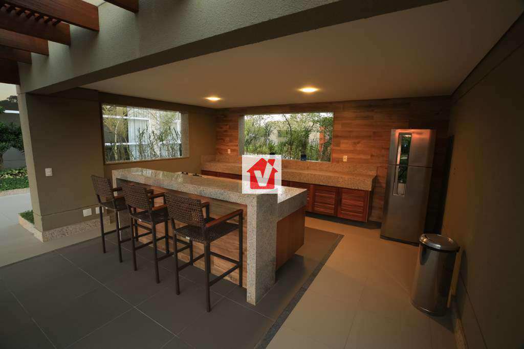 Churrasqueira com forno Pizza - 52
