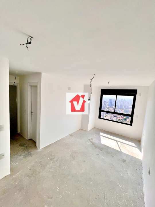 suite 4 - 12