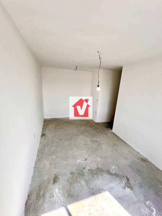 suite 4 - 16