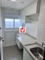 Área Serviço rica em armários - 36