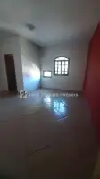 Suite 2 - 18