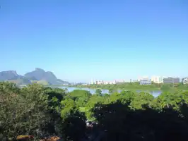 ENORME ÁREA VERDE - 22