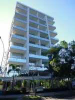 IMPONENTE FACHADA - 25
