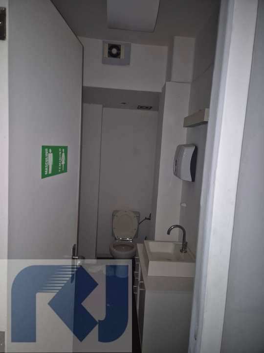 Conheça Conjunto de Salas para alugar Avenida Rio Branco, Centro, Rio de Janeiro - R$ 1.000 - RJCO30001 - 4 4
