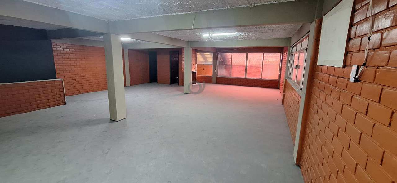 Conheça Galpão 719m² para alugar Rua Ourique, Penha Circular, Rio de Janeiro - R$ 20.000 - ORQ200 - 12 12