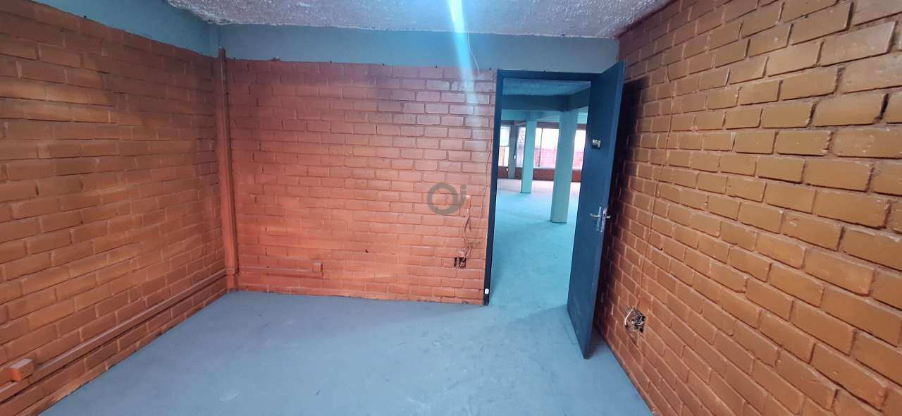 Conheça Galpão 719m² para alugar Rua Ourique, Penha Circular, Rio de Janeiro - R$ 20.000 - ORQ200 - 18 18