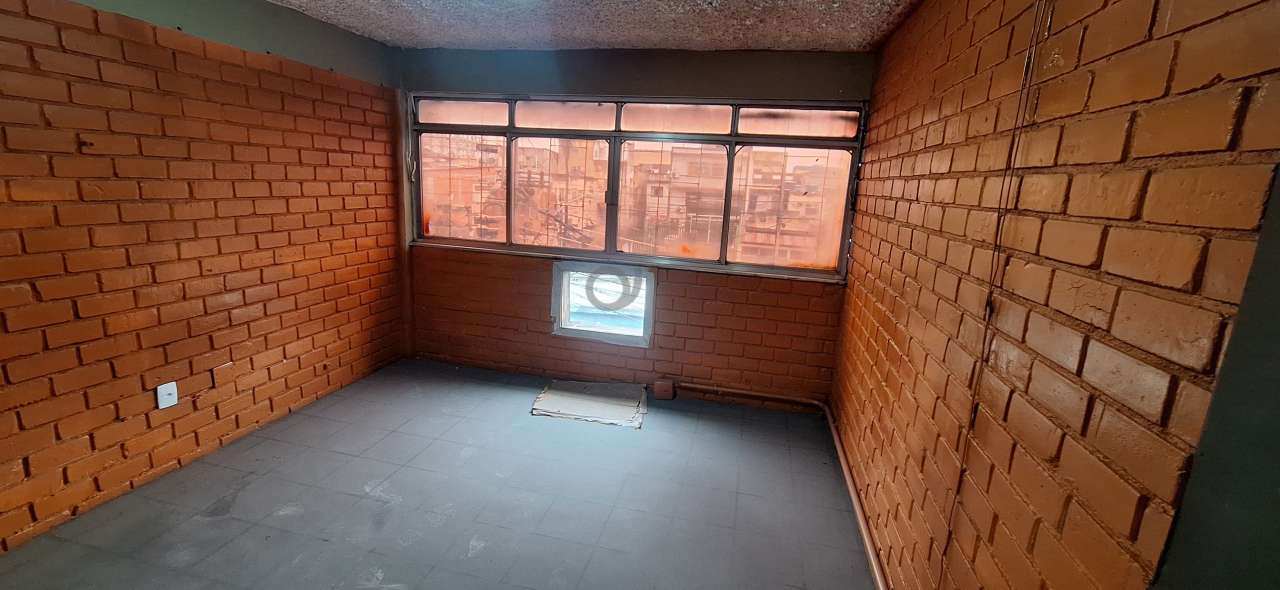 Conheça Galpão 719m² para alugar Rua Ourique, Penha Circular, Rio de Janeiro - R$ 20.000 - ORQ200 - 20 20