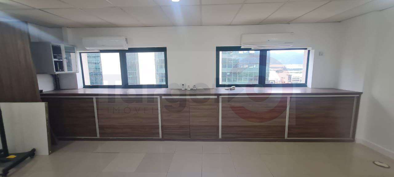 Conheça Excelente Sala Venda Barra da Tijuca - CEO Corporate - 028 - 4 4