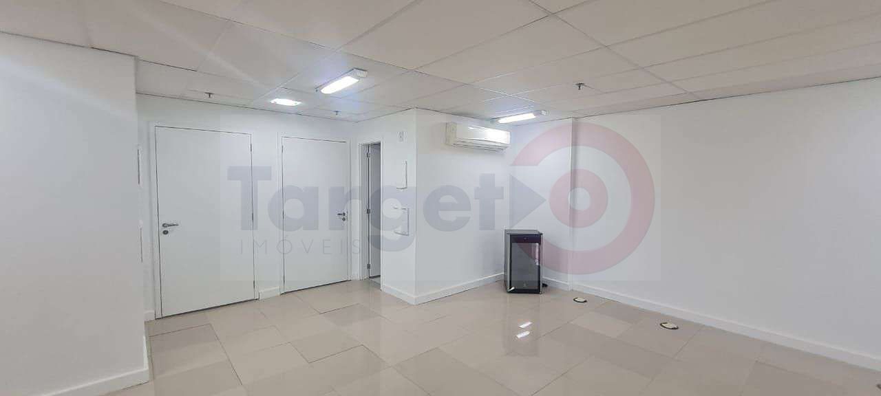 Conheça Excelente Sala Venda Barra da Tijuca - CEO Corporate - 028 - 42 42