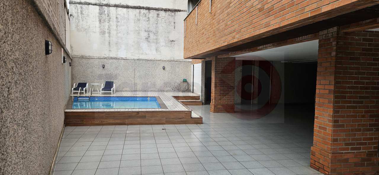 Piscina do prédio - 61