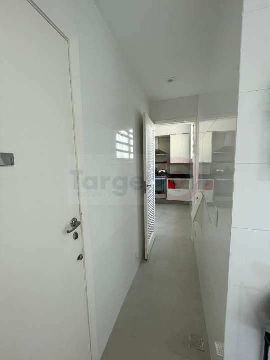 Conheça Apartamento com 4 Quartos à venda, 240m² - Tijuca - 6005 - 2 2