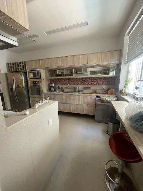 Conheça Casa com 4 Quartos à venda, 242m² - Tijuca - 6006 - 3 3