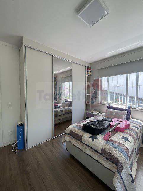 Conheça Casa com 4 Quartos à venda, 242m² - Tijuca - 6006 - 26 26