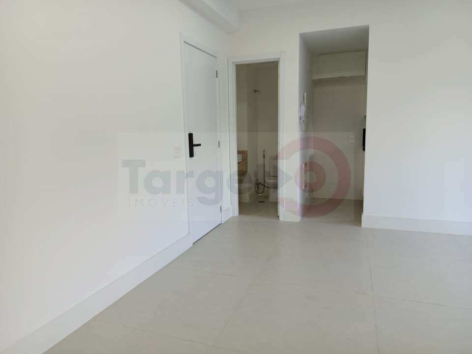 Conheça Excelente Apartamento Venda ou Locação Península Barra da Tijuca - 037 - 35 35