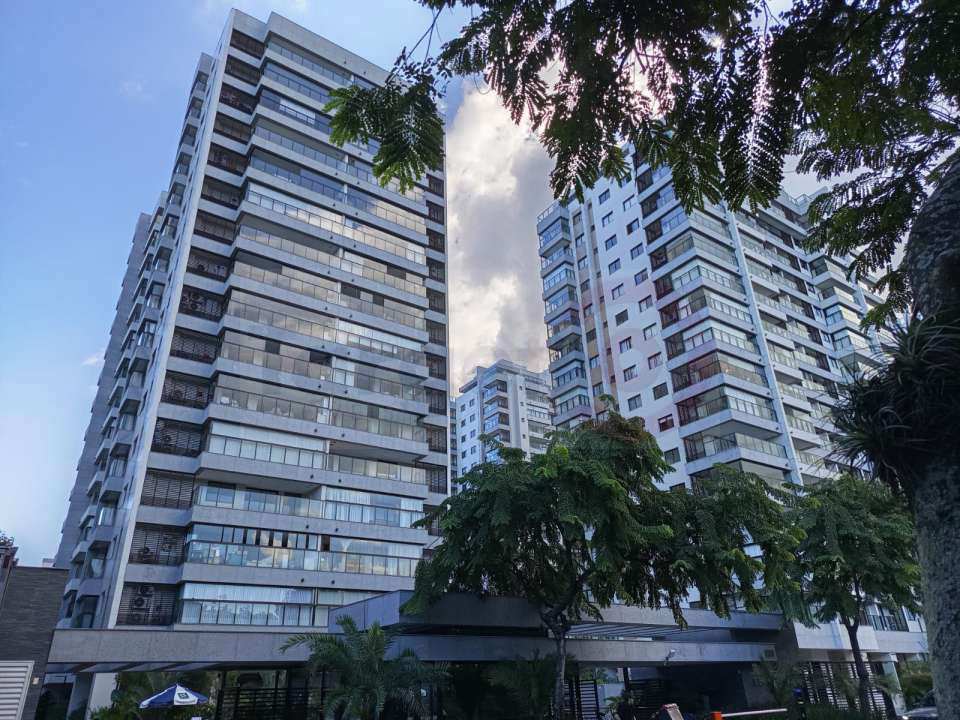 Conheça Excelente Apartamento Venda ou Locação Península Barra da Tijuca - 037 - 77 77