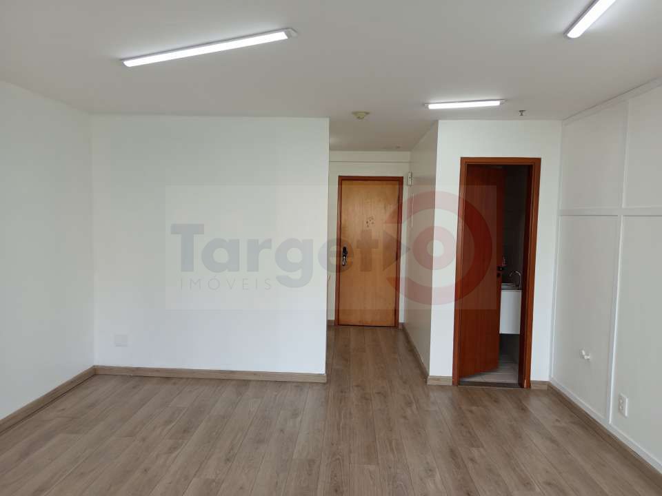 Conheça Sala Comercial no Office Tower Barra da Tijuca | Localização Estratégica e Excelente Estrutura - 014 - 12 12