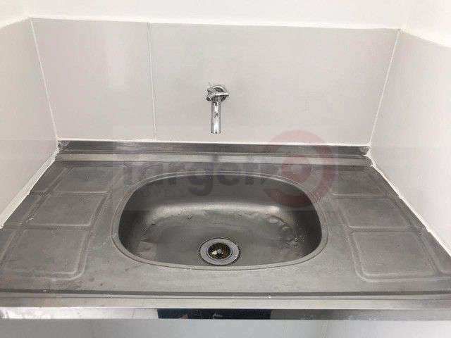 Conheça Oportunidade na Barra da Tijuca: Sala Comercial no Golden Center - 017 - 25 25