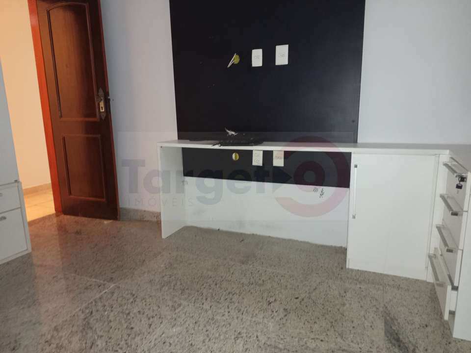 Conheça Excelente Apartamento na Praia de Copacabana Posto 4 Rua Constante Ramos - 019 - 17 17