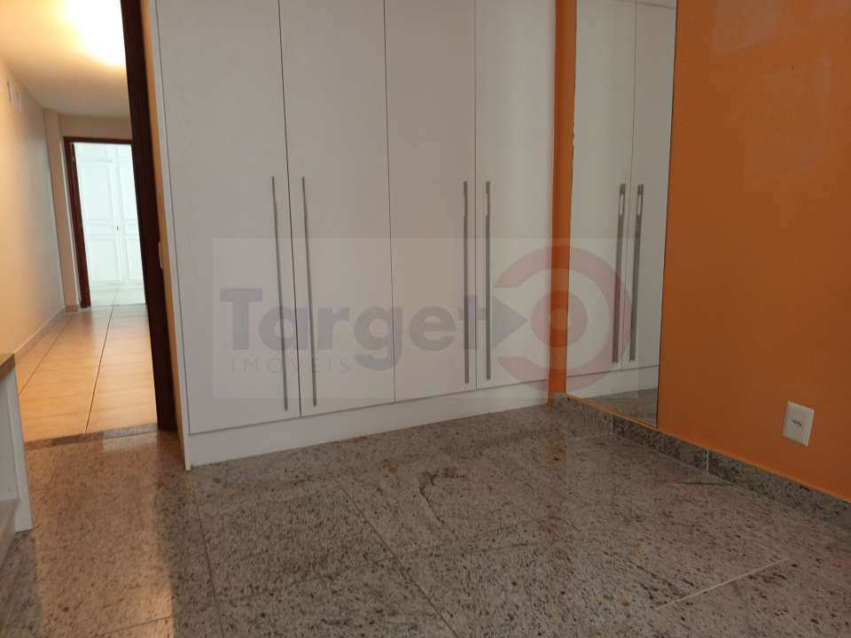 Conheça Excelente Apartamento na Praia de Copacabana Posto 4 Rua Constante Ramos - 019 - 52 52