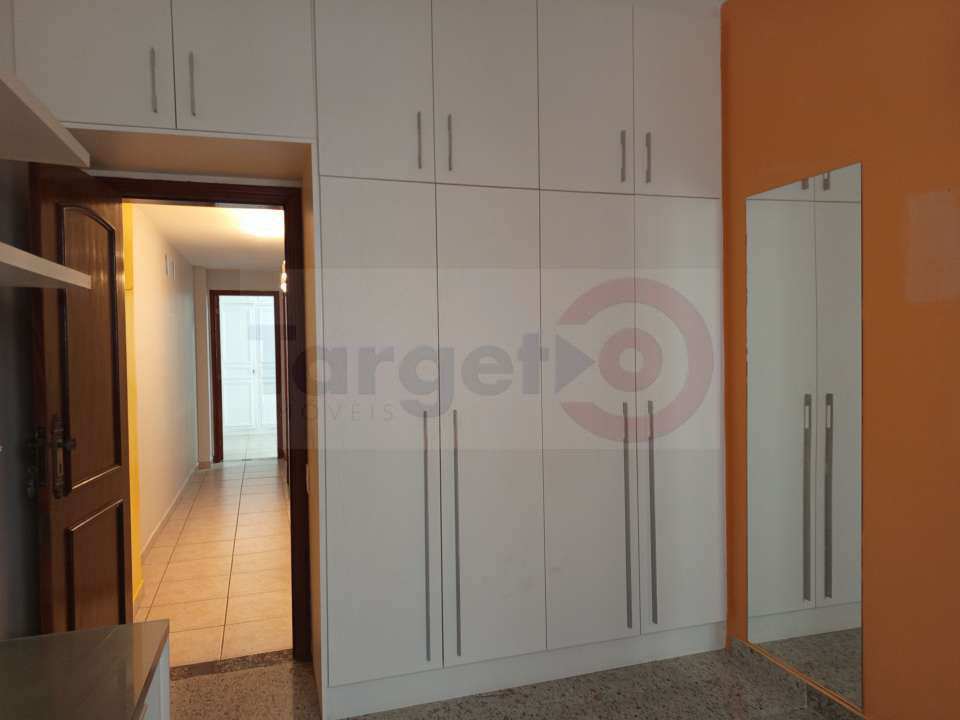 Conheça Excelente Apartamento na Praia de Copacabana Posto 4 Rua Constante Ramos - 019 - 53 53
