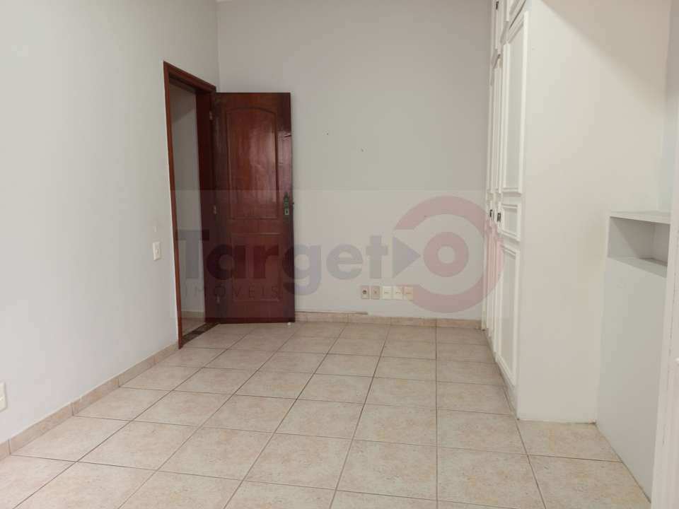 Conheça Excelente Apartamento na Praia de Copacabana Posto 4 Rua Constante Ramos - 019 - 66 66