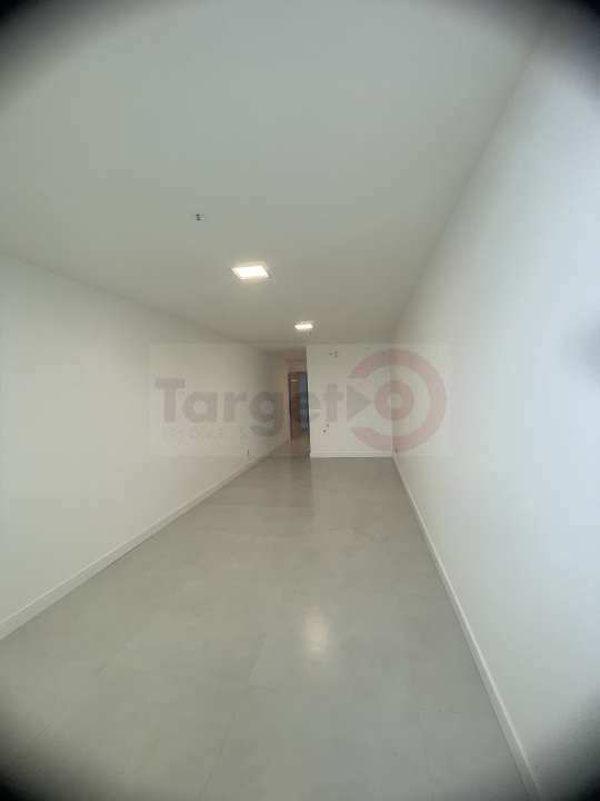 Conheça EXCELENTE SALA VIA PARQUE - 6028 - 8 8
