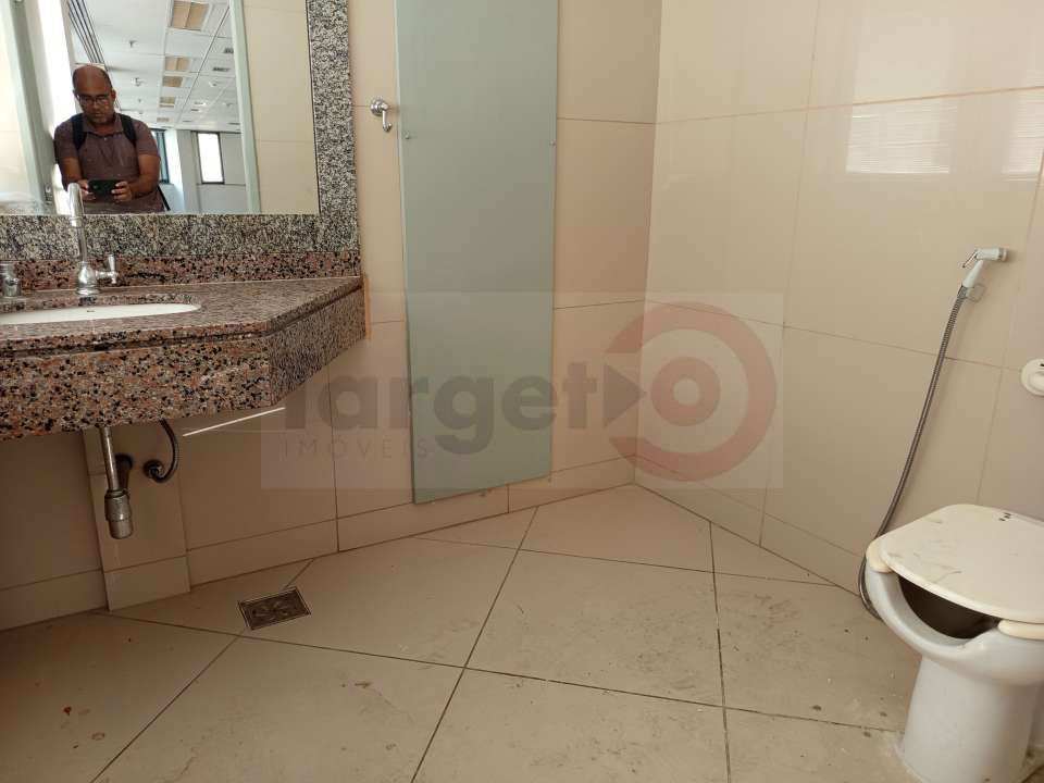 Conheça MEIO ANDAR CORPORATIVO À VENDA | 193 M² | AV. RIO BRANCO - 063 - 23 23