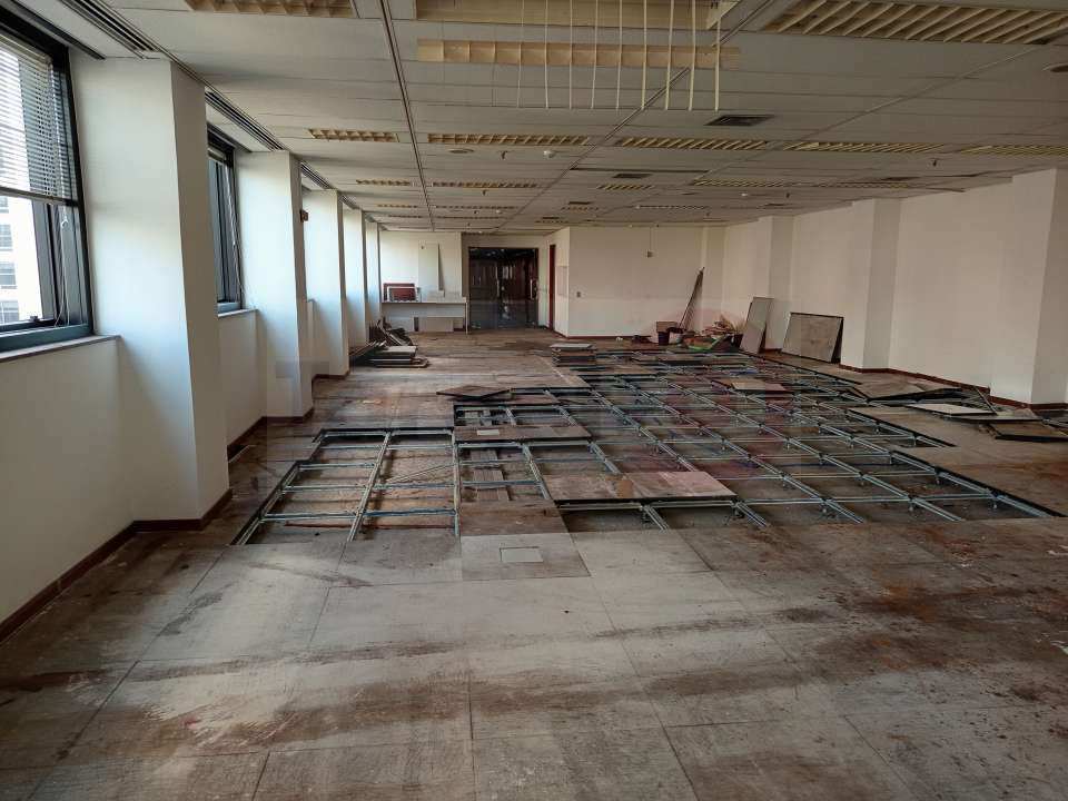 Conheça MEIO ANDAR CORPORATIVO À VENDA OU LOCAÇÃO | 193 M² | AV. RIO BRANCO - 064 - 13 13