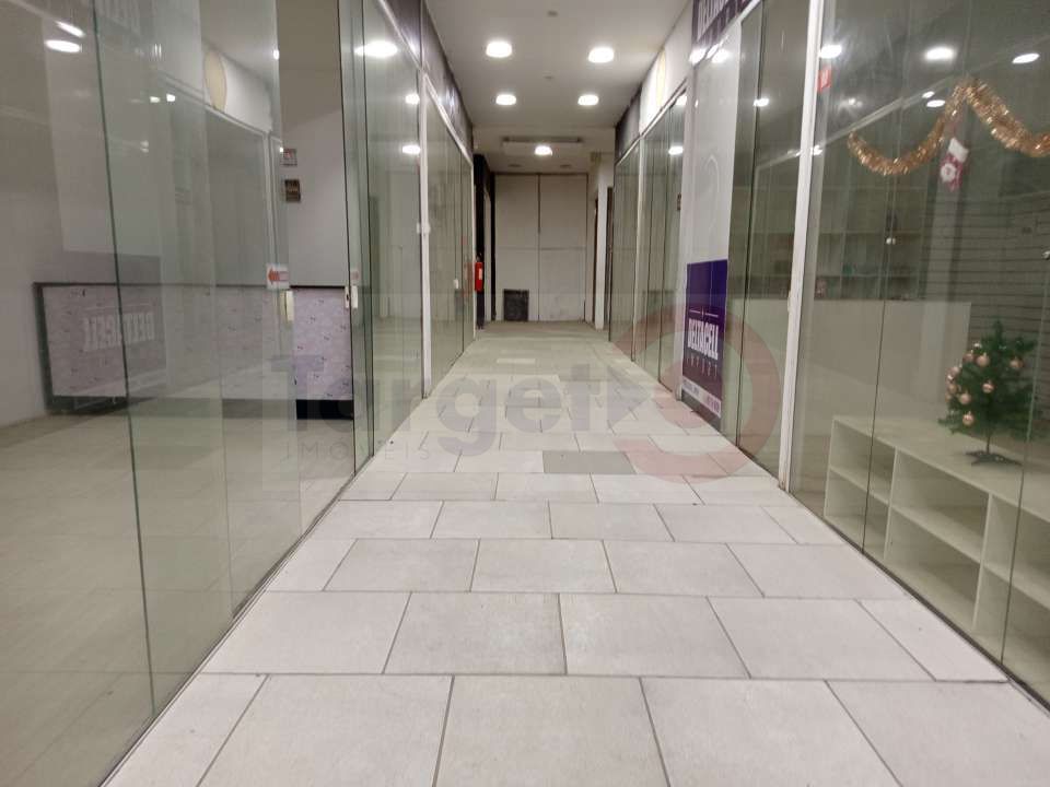 Conheça GALPÃO COMERCIAL | RODOVIA WASHINGTON LUIZ JARDIM GRAMACHO - 032 - 35 35